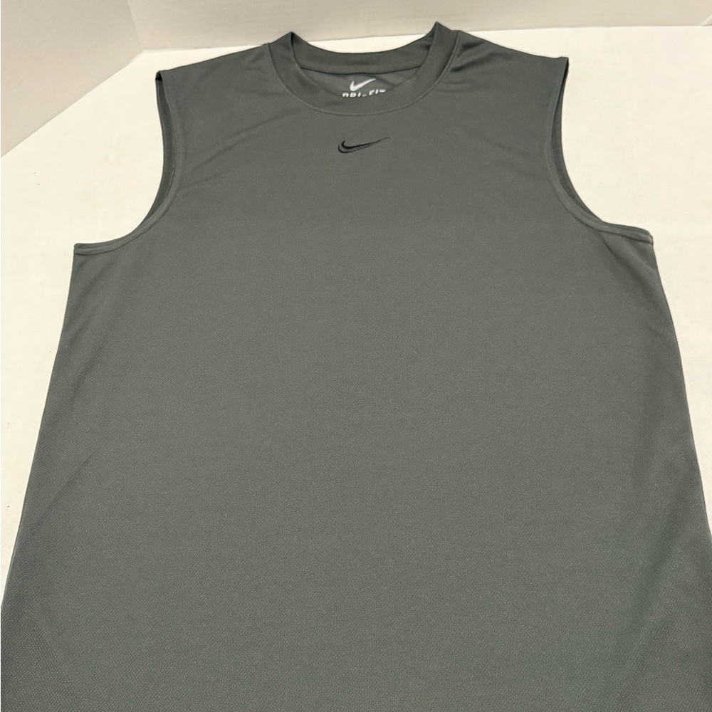 Nike Men's Dark Gray Tank Top